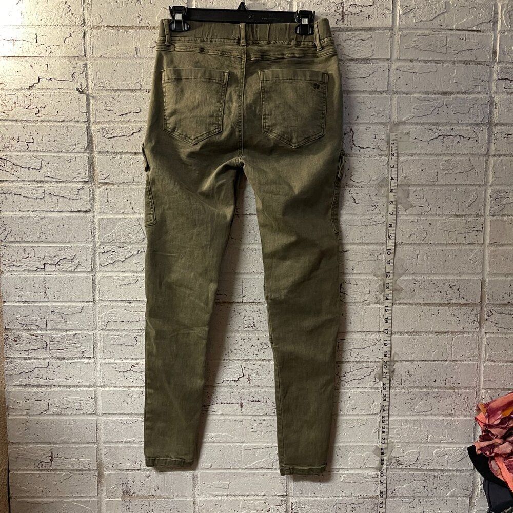 Graceβ& Lace Olive Green Cargo Jogger Pants - Size M - Picture 5 of 11